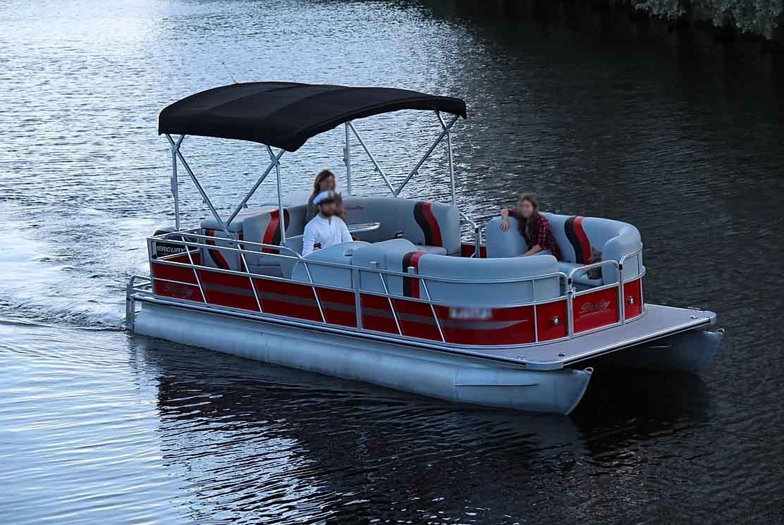 22 Ft Pontoon Luxury Party Boat  